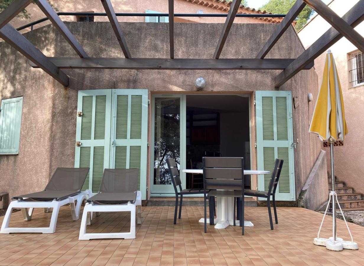 Parc Et Residence Le Provencal Йер Экстерьер фото