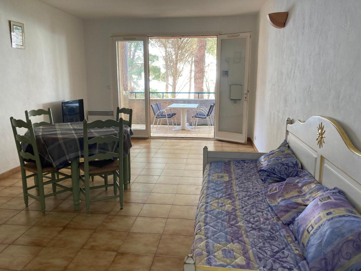 Parc Et Residence Le Provencal Йер Экстерьер фото
