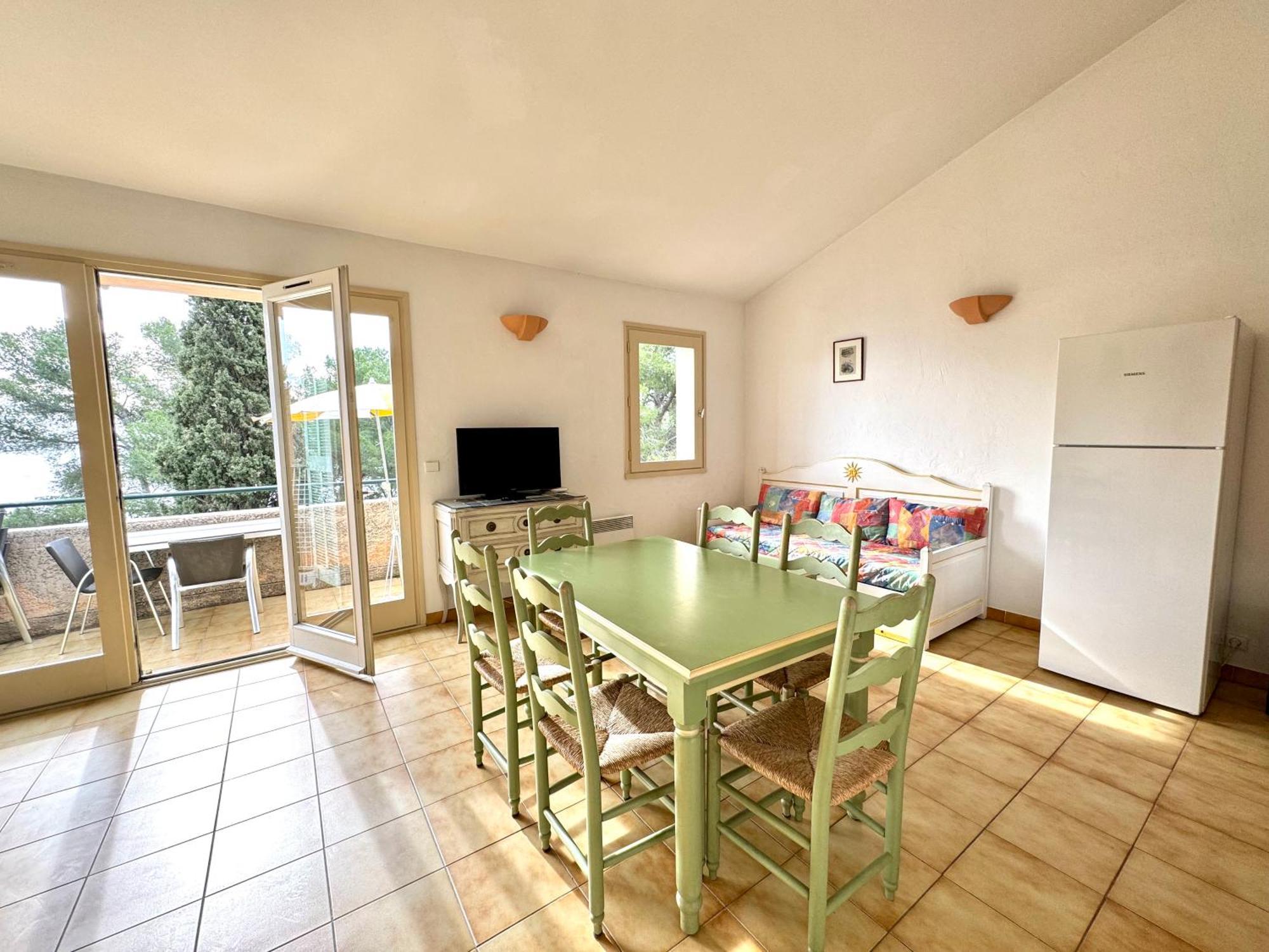 Parc Et Residence Le Provencal Йер Экстерьер фото