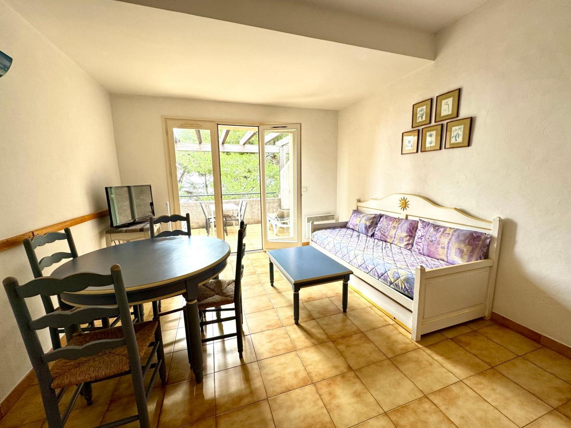Parc Et Residence Le Provencal Йер Экстерьер фото