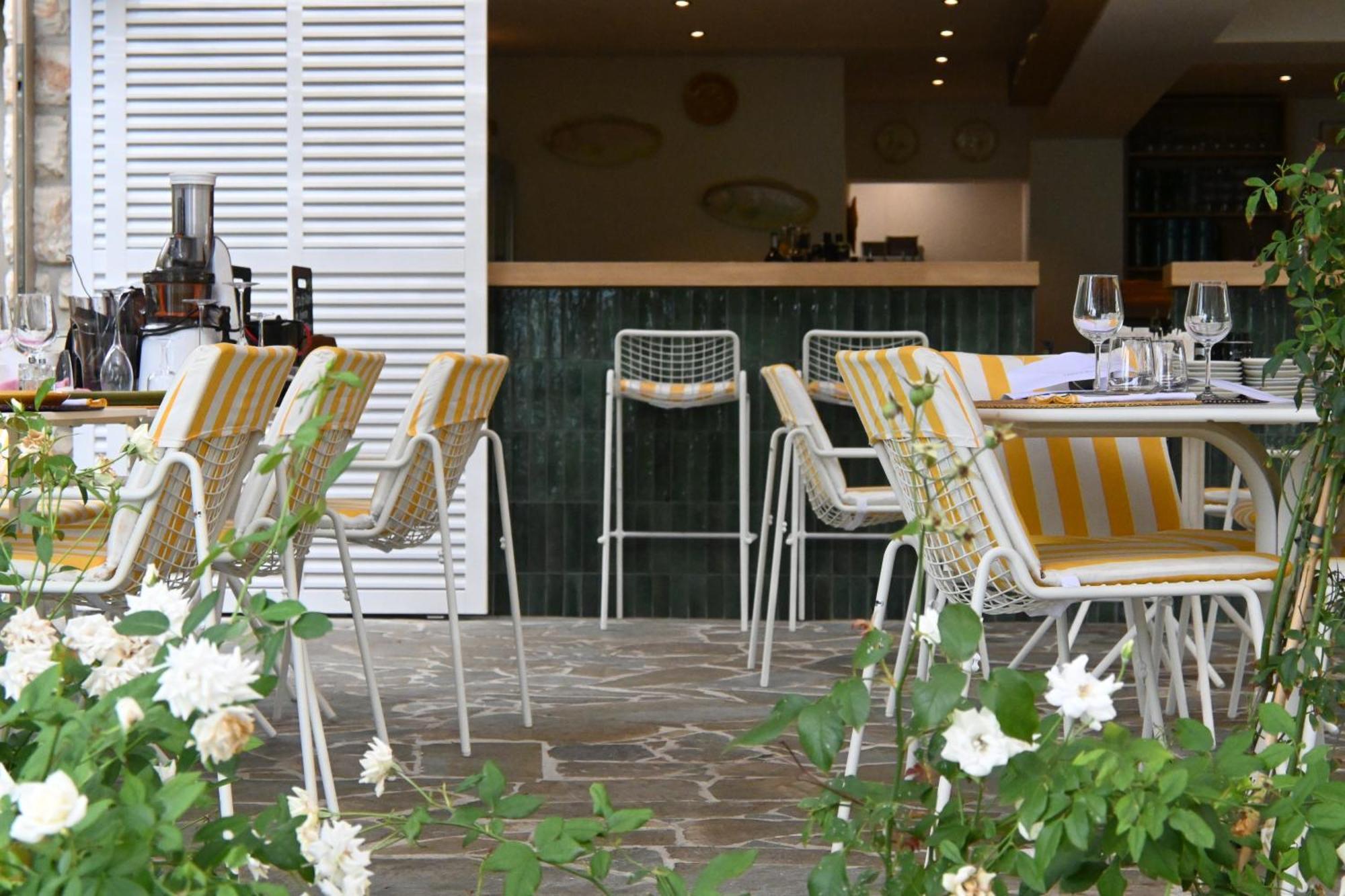 Parc Et Residence Le Provencal Йер Экстерьер фото